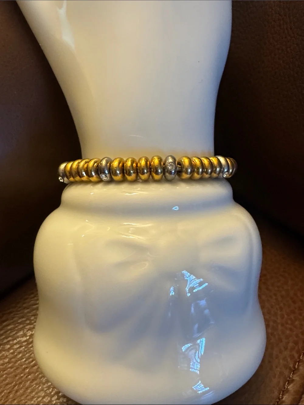 VTG Avon NR bracelet combo of gold tone and Silvertone beads on a snake chain